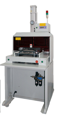Pneumatica macchina per perforare PCB si muove facilmente con 4 caster