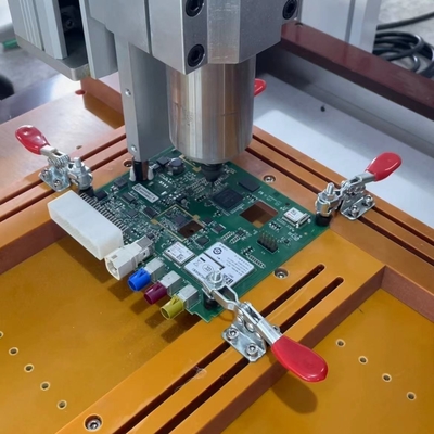 220V Desktop PCB Router Machine 650mm X 450mm Area di lavoro