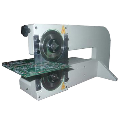 Macchina di separazione PCB a lame circolare motorizzata per assemblaggio SMT PCBA ad alta efficienza