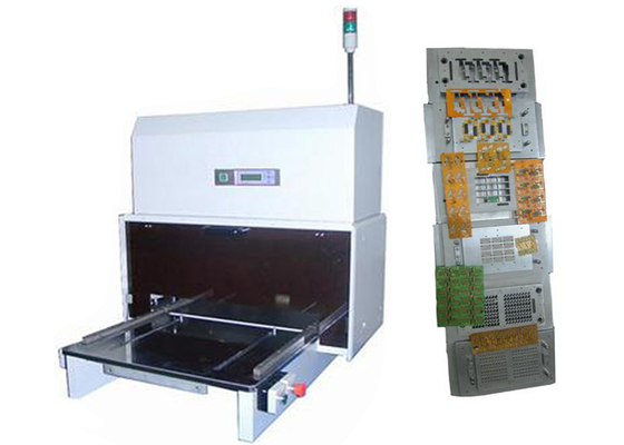 0.08MM Spessore LCD Display CNC Pneumaticamente PCB Punching Machine