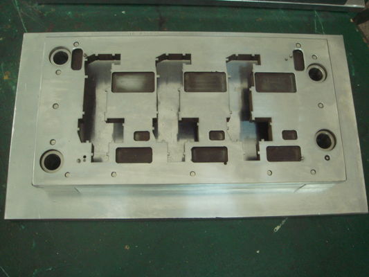 QC-10 su misura muoiono strumento di perforazione IATF16949 del PWB della macchina del metallo