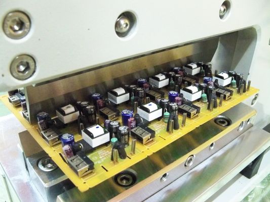 Macchine per tagliare PCB a taglio in V azionamento pneumatico con controllo valvola elettromagnetica