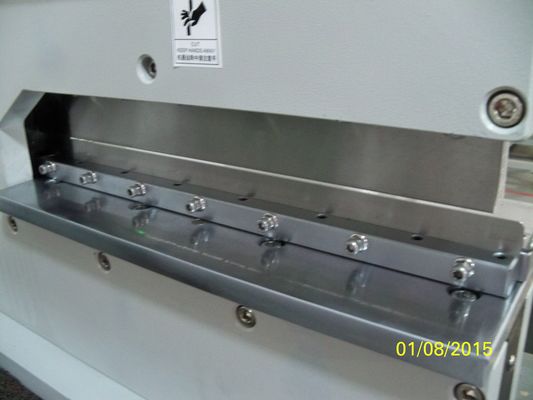 il PWB V di 10W L450mm Max Shearing ha tagliato la macchina per il bordo dell'allume del LED, ghigliottina del PWB