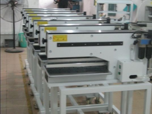 Macchina pneumaticamente guidata del separatore del PWB con due lame lineari