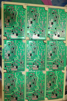 Macchine avanzate per il taglio in V di PCB con tensione interna inferiore a 200 per la prevenzione delle crepe