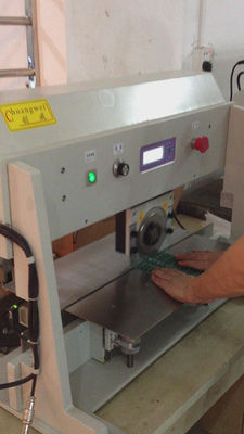 100 mm/S Macchina di taglio PCB a motore per metallo Lama rotonda
